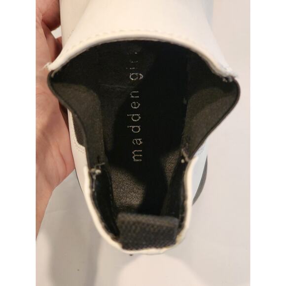 Madden Girl Chelsea Platform Boots White Faux Leather Women’s 7–7.5 - Picture 7 of 10